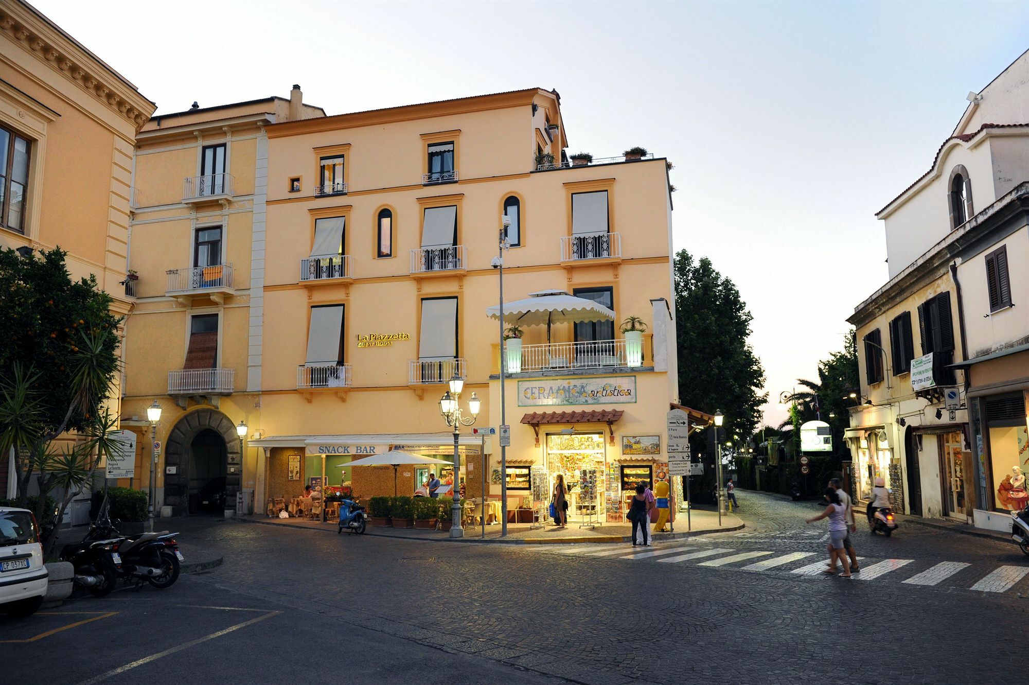 La Piazzetta Maison d'hôtes Sorrente